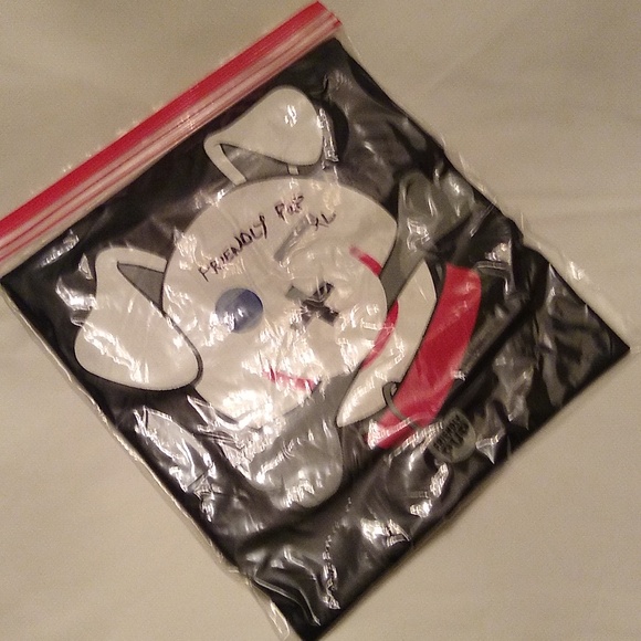 FRIENDLY PUP T-SHIRT - Picture 7 of 7